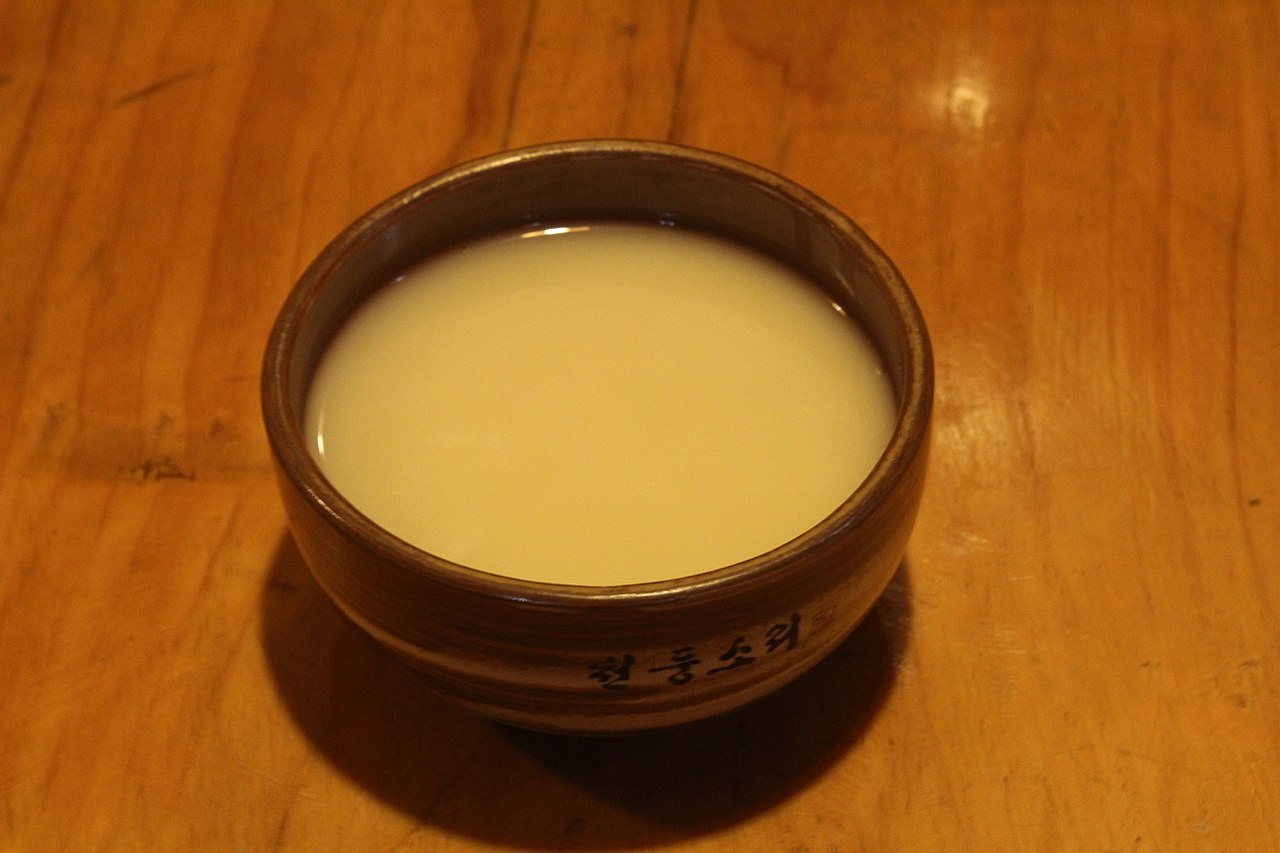 Makgeolli brewing & tasting